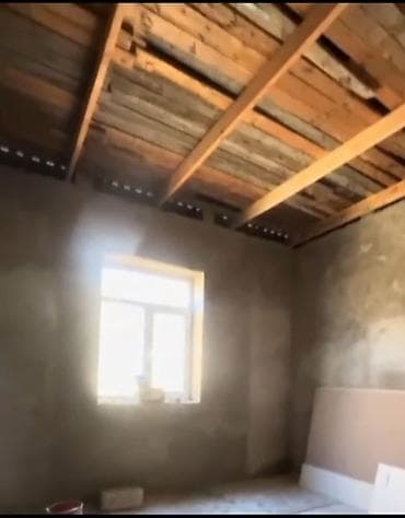 Балконы: Savalanda yola yaxın kupcalı 5 otaxlı isti pol var işıq suyu qazı var — 6