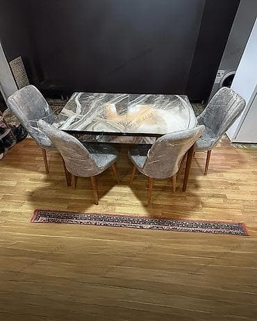 Masa Dəsti Eviniz üçün geniş mebel seçimi: divanlar, dolablar
