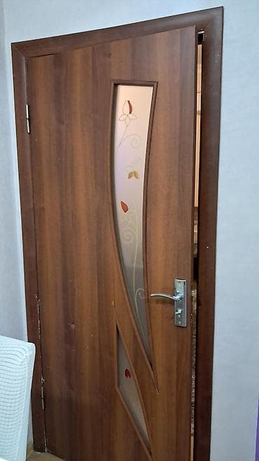 isiq mator: Qonaq otağı üçün İşlənmiş Otaq qapısı Zamok ilə, Ödənişli çatdırılma — 2