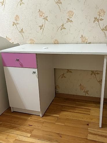 divar dolabı: Tecili satilir. Her biri temiz seliqeli qalib masa stolundan basqa — 7