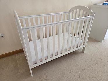 MilBewik qiymeti 70man yaxwi veziyyetde Mothecare firnasi matras var