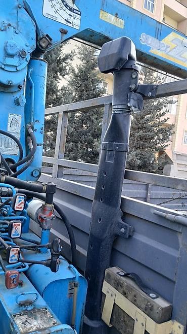 mercedes clk: Kranlı maşınlar satılır.Atego kran troslu 3 tonluq,isuzu kran 2.5 — 7