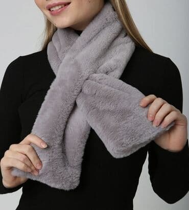 домашние женские тапочки из овчины: Qadın üçün boz rəngdə isti yumşak tüklü şərf. Türkiyədən alınıb — 1