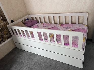 termo tek: Uşaq üçün ikiqat çarpayı – çıxarılan alt yataqlı model. Real alıcıya — 1