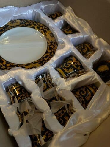 konfet şəkilləri: İtaliya brendi olan Versace istehsali olan serviz desti satilir tam — 2