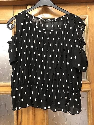 tunikler: Qadın üçün geyim koftalar biri 5 m razmer S,M,L 1) T‑şört: Açıq — 10