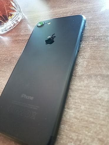 iphone 2 el: IPhone 7, 128 GB, Qara — 1
