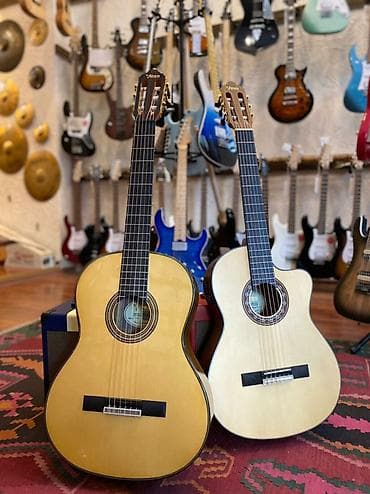 Akustik gitaralar: Valencia Həftənin 7 günü saat 10:00-20:00 aralığında fəaliyyət — 1