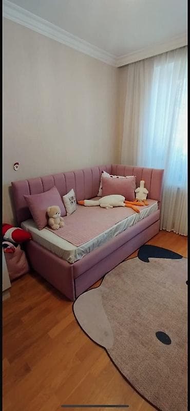 usag ucun: Uşaq/yeniyetmə otağı üçün çəhrayı divan‑çarpayı, bazali - Yumşaq — 1