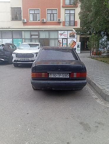 Продажа авто: Mercedes-Benz 190: 1.8 л | 1993 г. Седан — 2