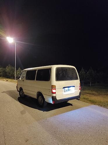 Avtomobil satışı: Toyota Hiace: 2.5 l | 1990 il — 2