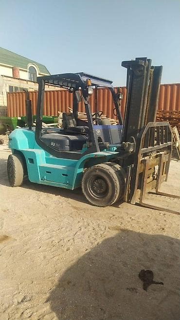 Yükqaldıran (Forklift) texnikası - Tip: Daxiliyanma mühərrikli