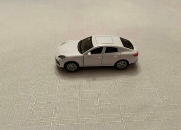 transformer stul yedizdirmək üçün: Təcili Satılır. Endirim Var. Tesla avtomobil modelka — 2