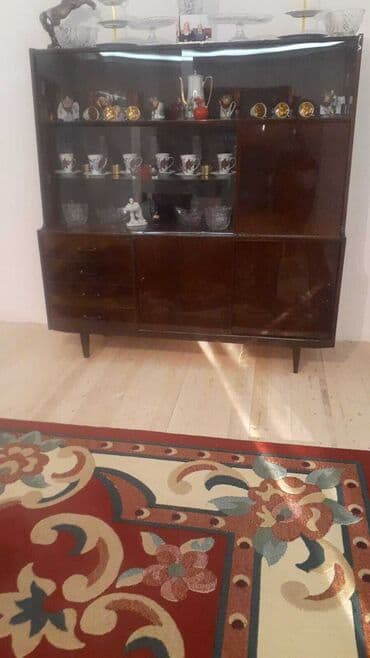 qara toyuq yumurtasi cadu: Açılan, 3 qapılı Düz dolab, Servant — 3