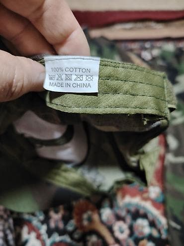 uşaqlar üçün hərbi geyim: Uşaq üçün kamuflyaj dəsti Tərkib: - 3 hissə: gödəkcə, şalvar və kepka — 3