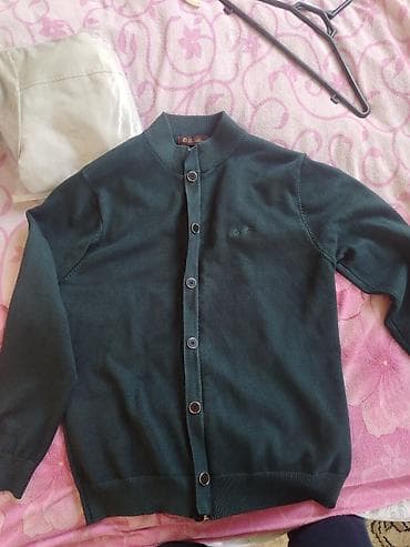 jordan jaket: Qaranlıq yaşıl rəngdə düyməli kardiqan - Üslub: Klassik kardiqan, ön — 2