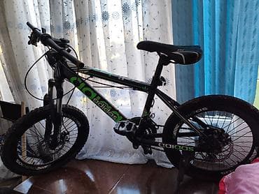 Uşaq/yeniyetmə dağ velosipedi - Rəng: qara, yaşıl yazılarla - — 2