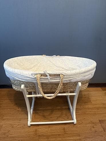 Oğlan və qız üçün, Yumru, Beşik, Dəst ilə, Matras ilə, Yellənmə mexanizm ilə