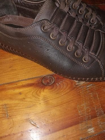 kişi ayaqabi: Təmiz dəri ayaggabi 
arginal. 130 manata alinib normal vəziyyətə — 3