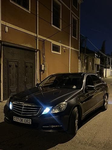 13 disk: Mercedes-Benz E-Class: 2.2 l | 2011 il Sedan — 2