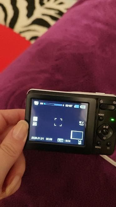 flas: Traveler DC 140 rəqəmsal fotoaparat Istifadə olunmuş fotoaparatdir — 7