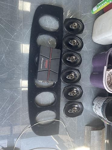 pyaner kalonka: Avtomobil səs sistemi dəsti - Gücləndirici: Pioneer 1000W (üzərində — 3