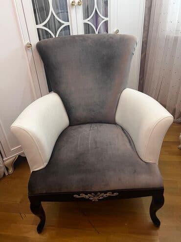 İşlənmiş, Kreslo-oturacaq, Vеlur parça, Kredit yoxdur, Çatdırılma yoxdur