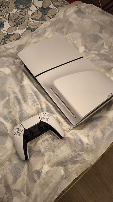 ps5 slim: Playstation 5 Slim (1TB), noyabrda nağd Playroomdan alınıb. 1 illik — 1