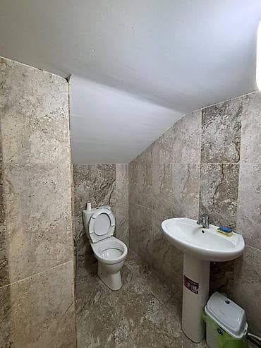 emircanda ev satisi: İcarəyə verilir obyekt 160 m², 28 May m. Daha 11 şəklə bax Agentlik 2 — 8