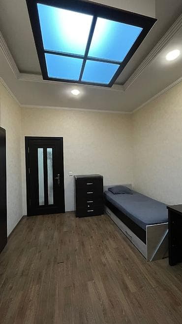 gencede ev: Mənzildə hal hazırda 2 nəfər oglan qalır əlavə 2 nəfər oğlana ehtiyac — 6
