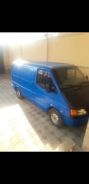 Ford Transit yük mikroavtobusu - Kuzov: qapalı furqon, mavi rəng, ön lalafo.az -da Ford Transit yük mikroavtobusu - Kuzov: qapalı furqon, mavi rəng, ön