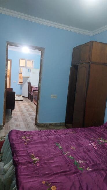 yeni guneslide 3 otaqli kiraye evler: Kirayə mənzil – əşyalarla - Plan: 1 yataq otağı, qonaq otağı, mətbəx — 2