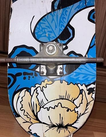 elektrikli skateboard: Skateboard 

Tekerleri yoxdur sadece — 3