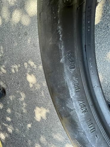lada diskleri: İşlənmiş Şin Continental 275 / 35 / R 22 — 3