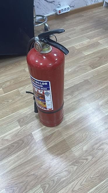 cobalt arxa stop: Yanğınsöndürən balon Ölçü/həcm etiketdə qeyd olunub; üzərində vizual — 3