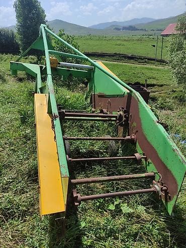 10 yaş için motorlar: Lovol 504-B traktor - Güc sinfi: təxminən 50 a.g. (504 seriyası) - — 9
