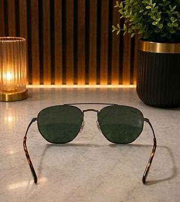 Eynəklər: Gün eynəyi, Ray-Ban — 3