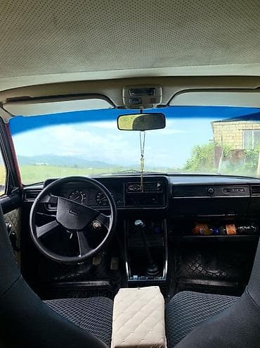 динамо ваз 2107: VAZ 2107, ağ rəng, 4 qapılı sedan. Maşın otur sür maşındı 2006 1.7 — 9