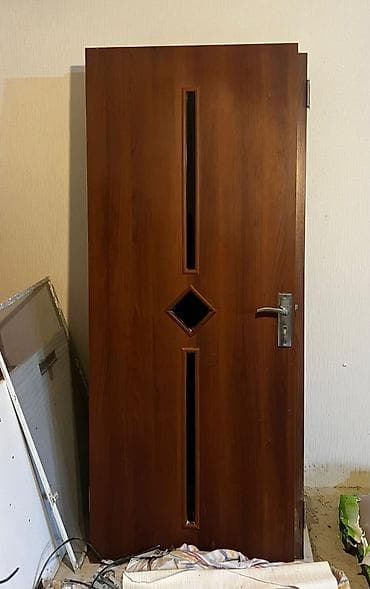 Məhsul: Otaq qapısı - Ölçü: 200 × 80 sm - Say: 3 ədəd - Qiymət: 35
