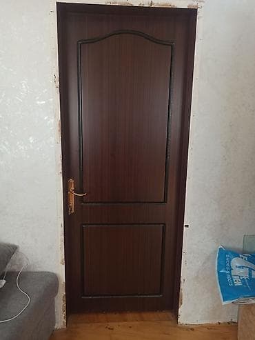Qapi 3eded 205/90sm 50azn biri qiymet sondur Xutor 7600 leli Otaq — 1