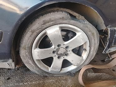 Мототранспорт: Mercedes-Benz E-Class (W210) sedan, tünd göy rəng. - Kuzov: 4 qapılı — 5