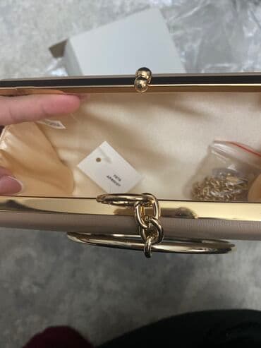 faizle pul verilir: Yeni. 
20azn — 4