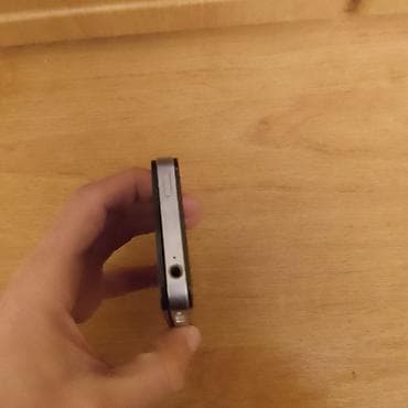 14 pro max: IPhone 4, 16 GB, Qara, Qırıq — 6