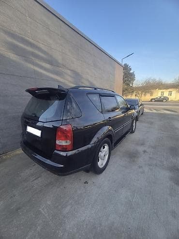 kvadrosikl satisi: SsangYong Rexton, qara rəng, 5 qapılı SUV. Texniki və dizayn — 7