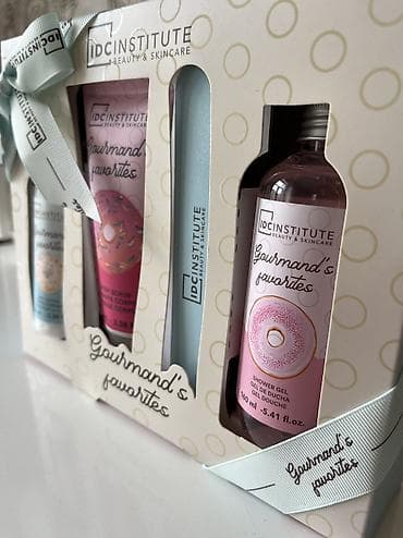 pink etir: The Luxury Bathing Company hədiyyə dəsti Yeni, açılmayıb. Body wash — 7