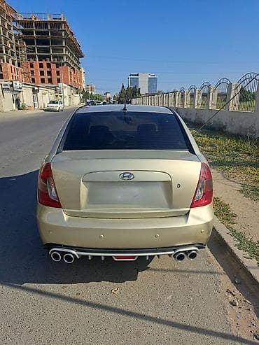 bmw e39 arxa stop: Hyundai Accent sedan - Kuzov: 4 qapılı sedan, rəngi şampan/qızılı - — 8