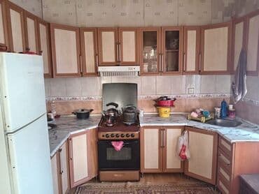 Mebel üstündə moyka verilir 200mamat. hamsı birlikdə soyudcu pecle