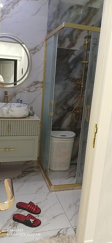 xankendi ev satilir: Suraxanı, 3 otaqlı, Yeni tikili, m. Xalqlar Dostluğu, 80 kv. m — 2