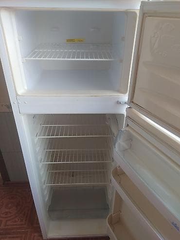 soyuduçu: 2 qapılı Beko Soyuducu Satılır, rəng - Ağ — 3