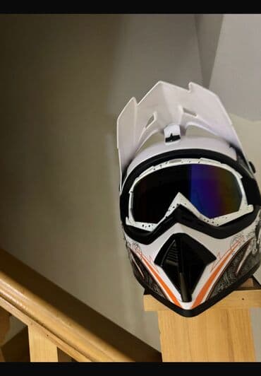 Dəbilqə - Kaska
Turkiyeden alinib. Demek olarki teze kimidir lalafo.az -da Dəbilqə - Kaska
Turkiyeden alinib. Demek olarki teze kimidir